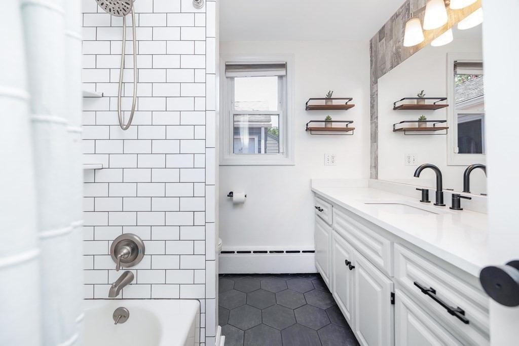 70 Bolton Street Springfield, MA 01119 - Photo 10 of 23 Gallery Image 10