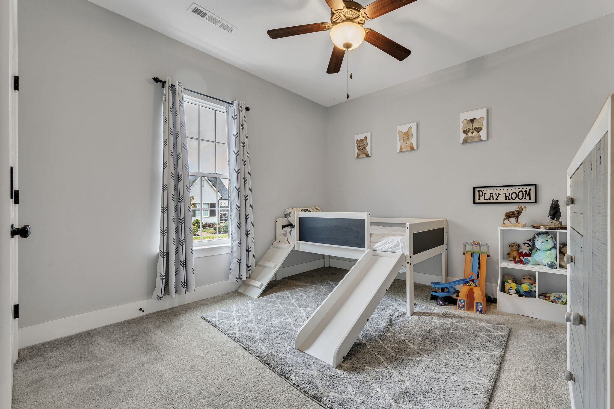 787 Plowson Road Mount Juliet, TN 37122 - Photo 15 of 30 a view of a livingroom with workspace and a window