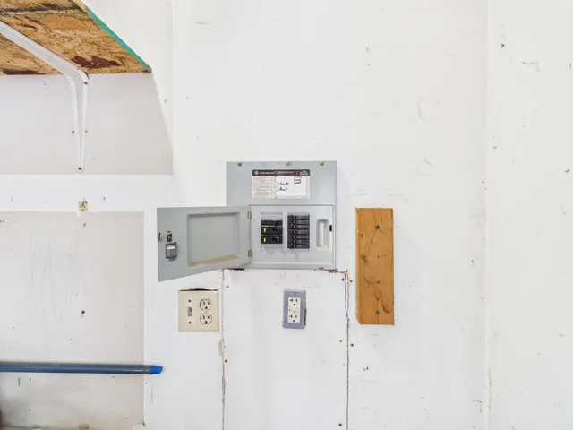 $164,750 | 827 Pedersen Street, St. Paul, MN 55119