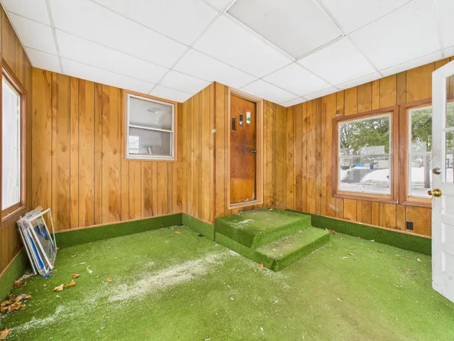 $164,750 | 827 Pedersen Street, St. Paul, MN 55119