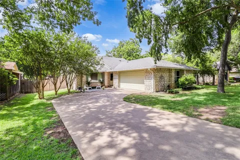$525,000 | 4005 Reynosa Drive, Austin, TX 78739