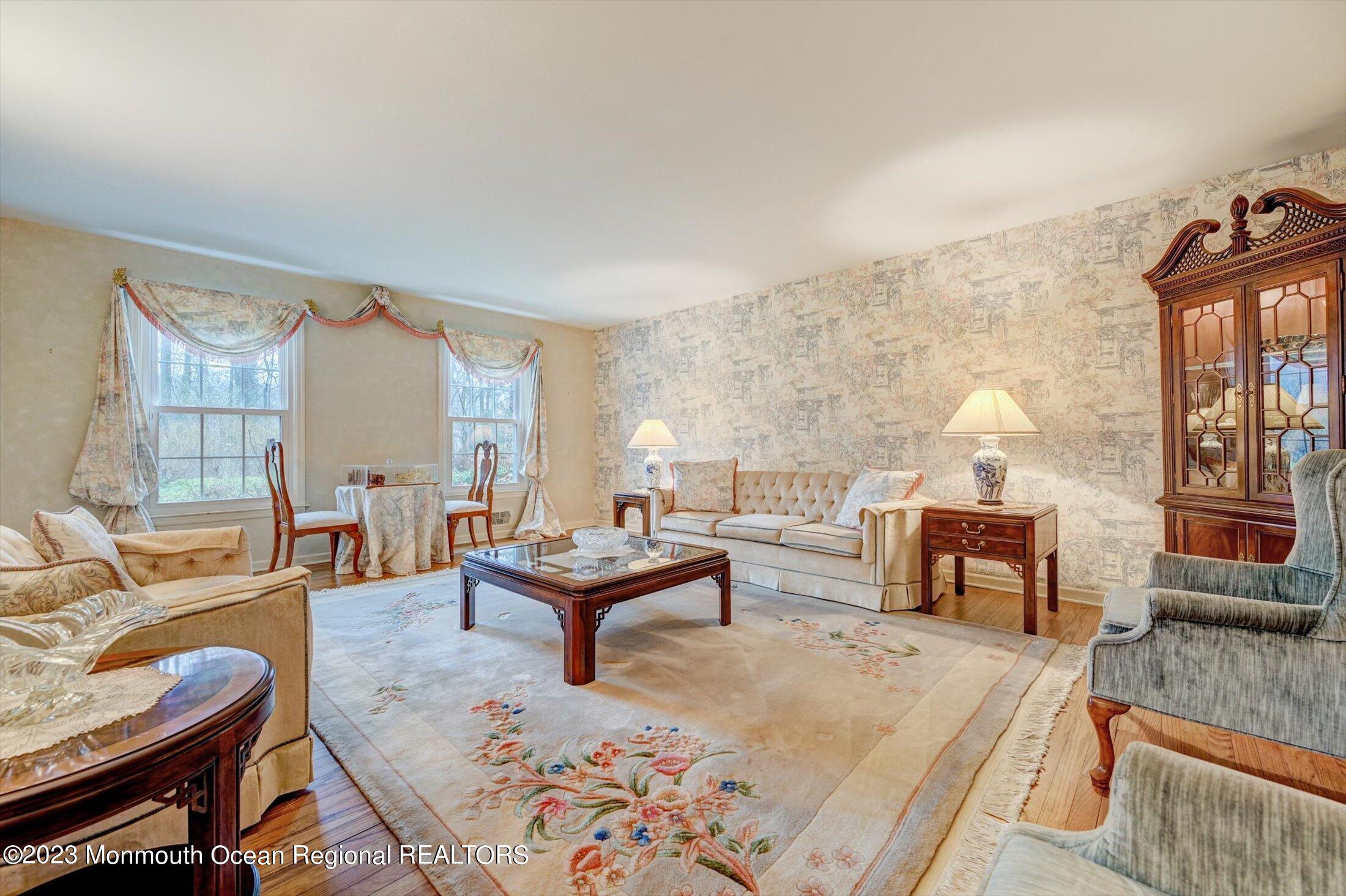34 Huntley Road Holmdel, NJ 07733 - Photo 10 of 63 LivingRoom