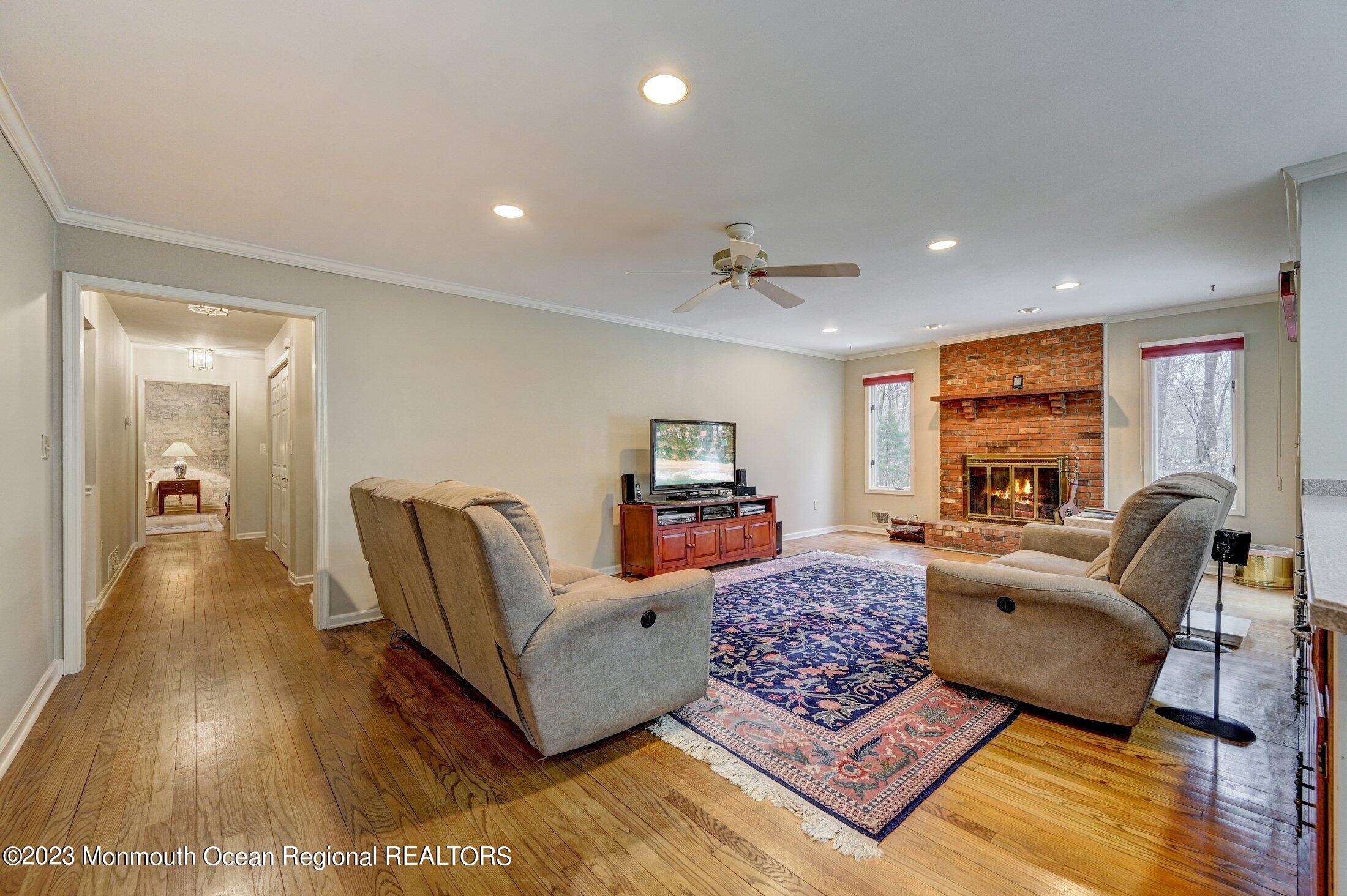 34 Huntley Road Holmdel, NJ 07733 - Photo 16 of 63 Family Room