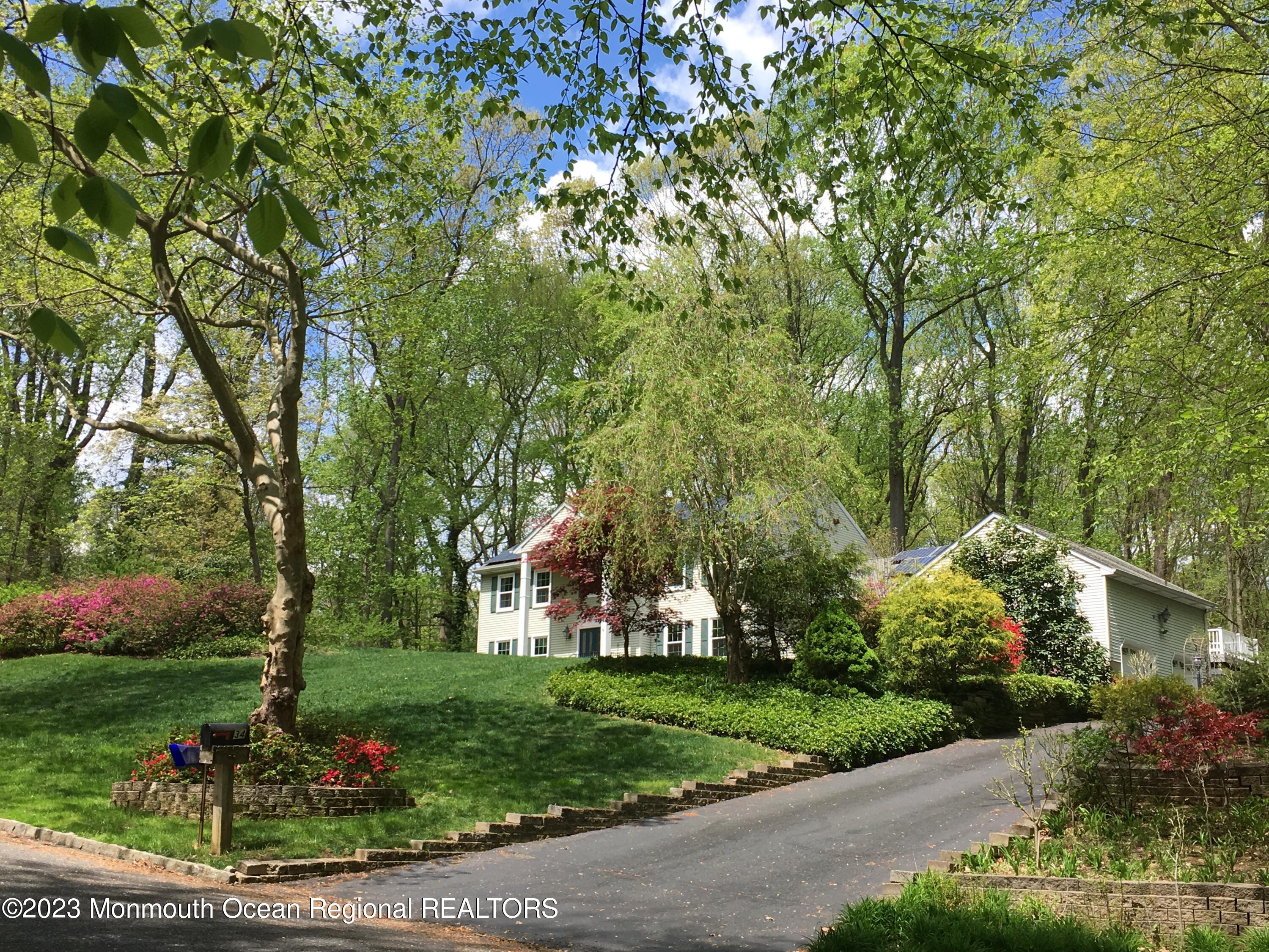 34 Huntley Rd