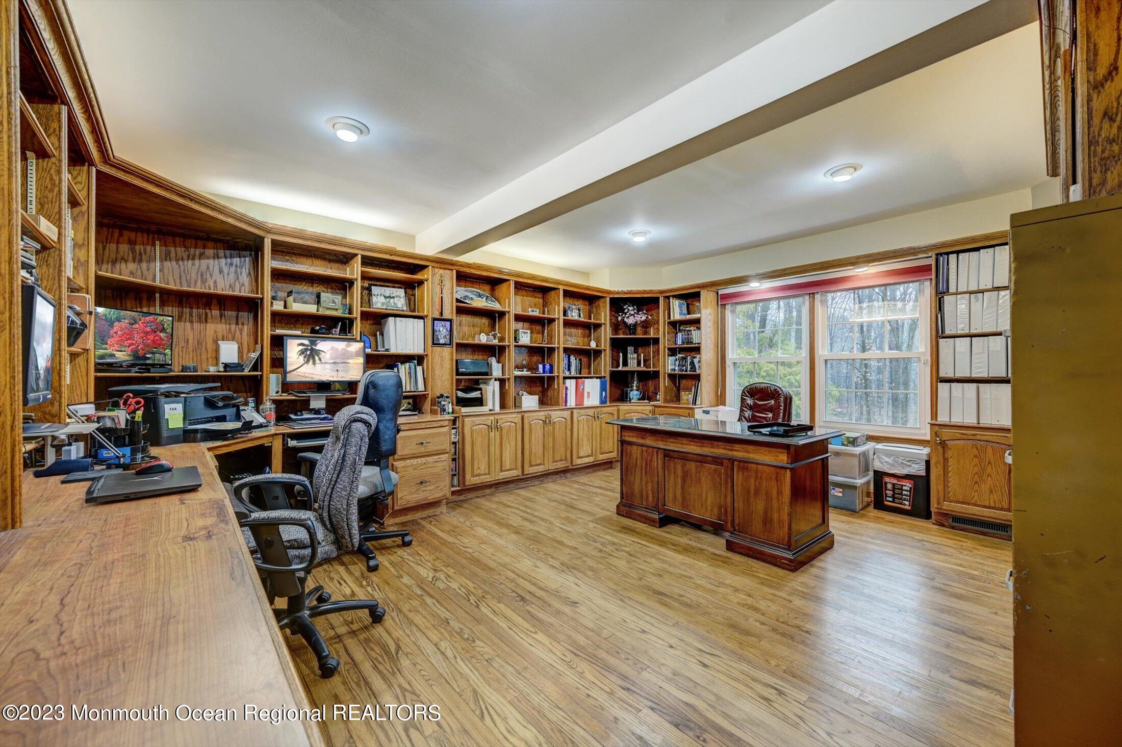34 Huntley Road Holmdel, NJ 07733 - Photo 31 of 63 Office