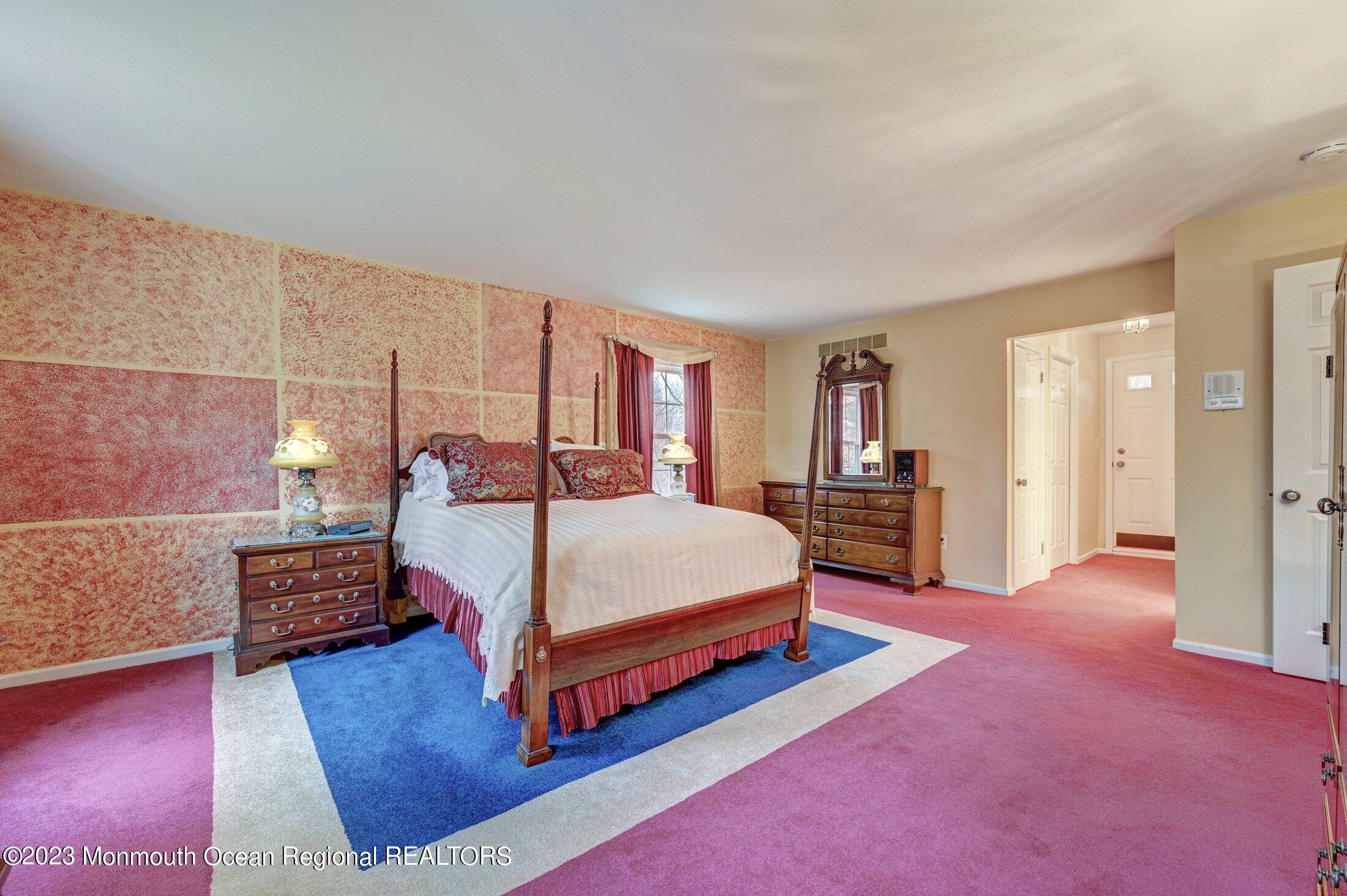 34 Huntley Road Holmdel, NJ 07733 - Photo 38 of 63 Primary Suite