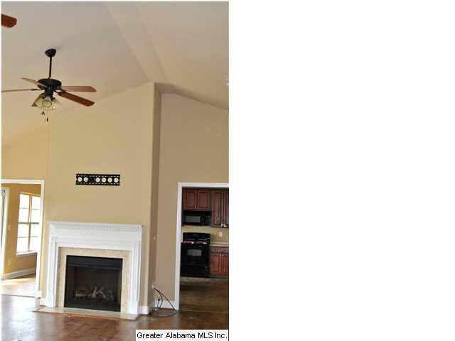 134 Barkley Lane Alabaster, AL 35007 - Photo 9 of 14 Gallery Image 9