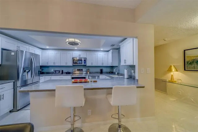 $629,000 | 6 Belleview Boulevard, Unit 105, Belleair, FL 33756