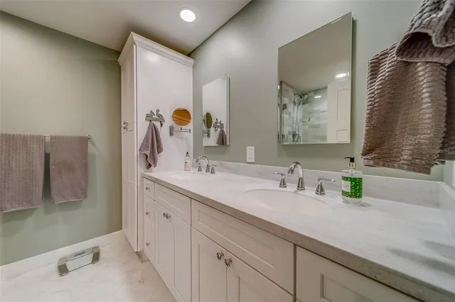 $629,000 | 6 Belleview Boulevard, Unit 105, Belleair, FL 33756