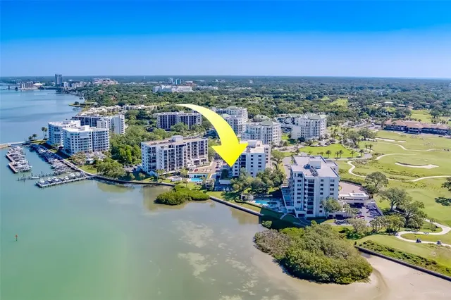 $629,000 | 6 Belleview Boulevard, Unit 105, Belleair, FL 33756
