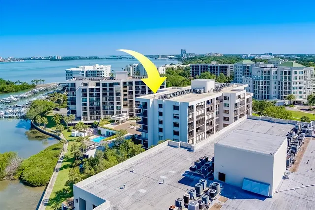 $629,000 | 6 Belleview Boulevard, Unit 105, Belleair, FL 33756