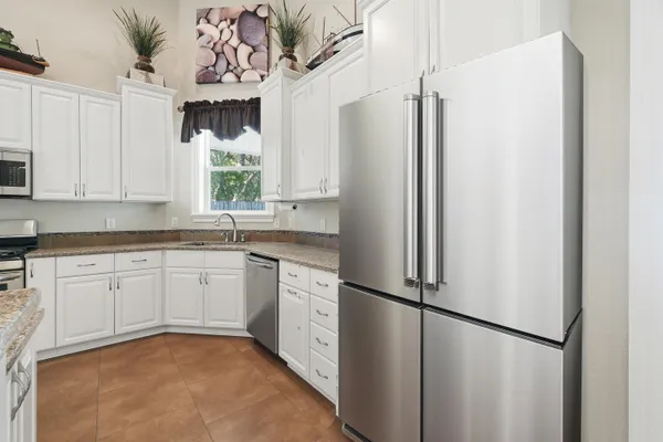 $740,000 | 266 Florida Avenue, Valparaiso, FL 32580