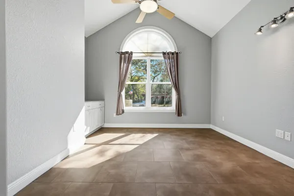 $740,000 | 266 Florida Avenue, Valparaiso, FL 32580