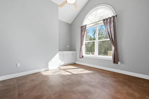 $740,000 | 266 Florida Avenue, Valparaiso, FL 32580