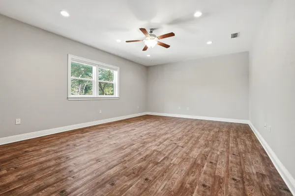 $740,000 | 266 Florida Avenue, Valparaiso, FL 32580