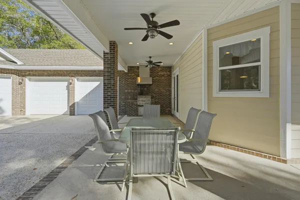 $740,000 | 266 Florida Avenue, Valparaiso, FL 32580
