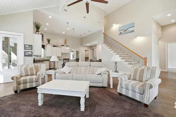 $740,000 | 266 Florida Avenue, Valparaiso, FL 32580