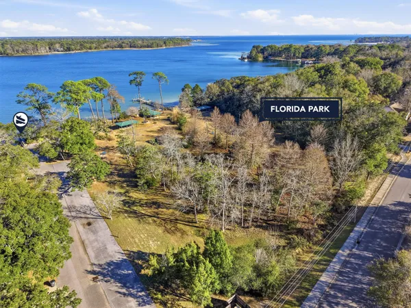 $740,000 | 266 Florida Avenue, Valparaiso, FL 32580