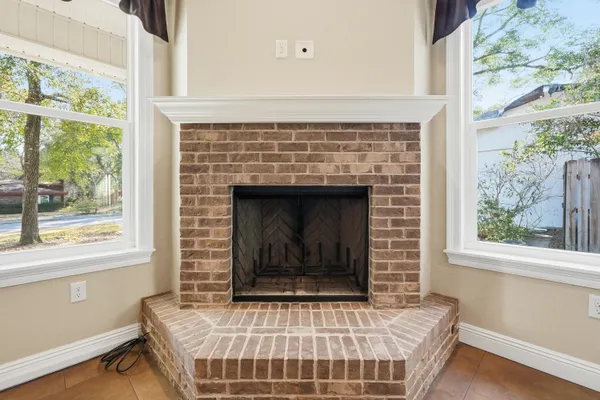 $740,000 | 266 Florida Avenue, Valparaiso, FL 32580