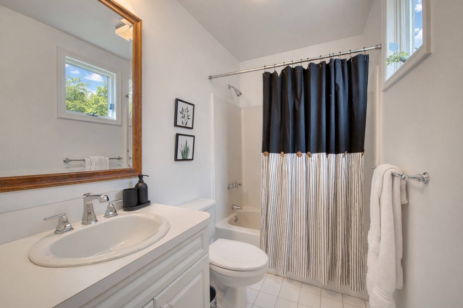 51 Alewive Brook Road East Hampton, NY 11937 - Photo 8 of 16