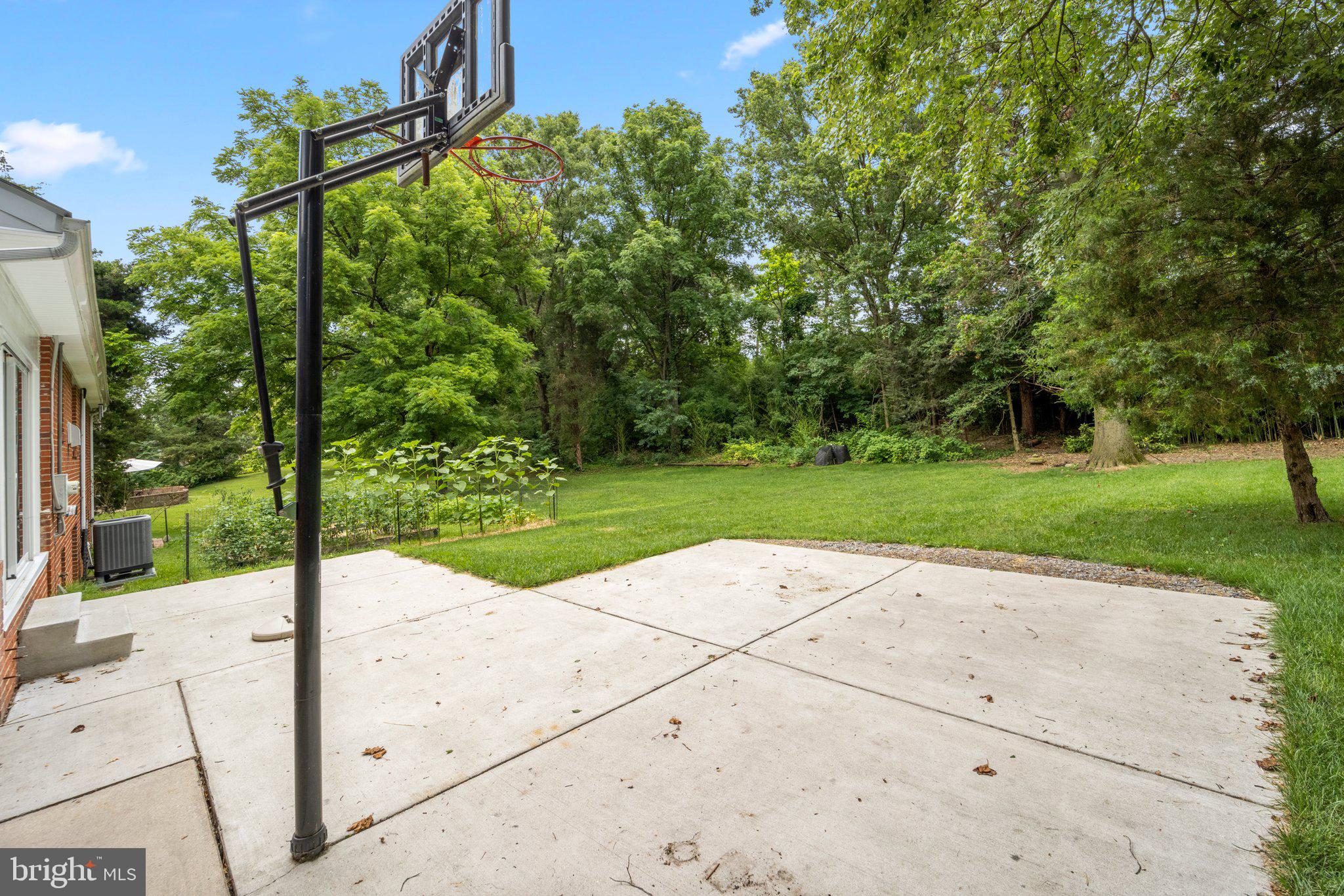 8901 Briarcroft Lane Laurel, MD 20708 - Photo 40 of 41 Backyard