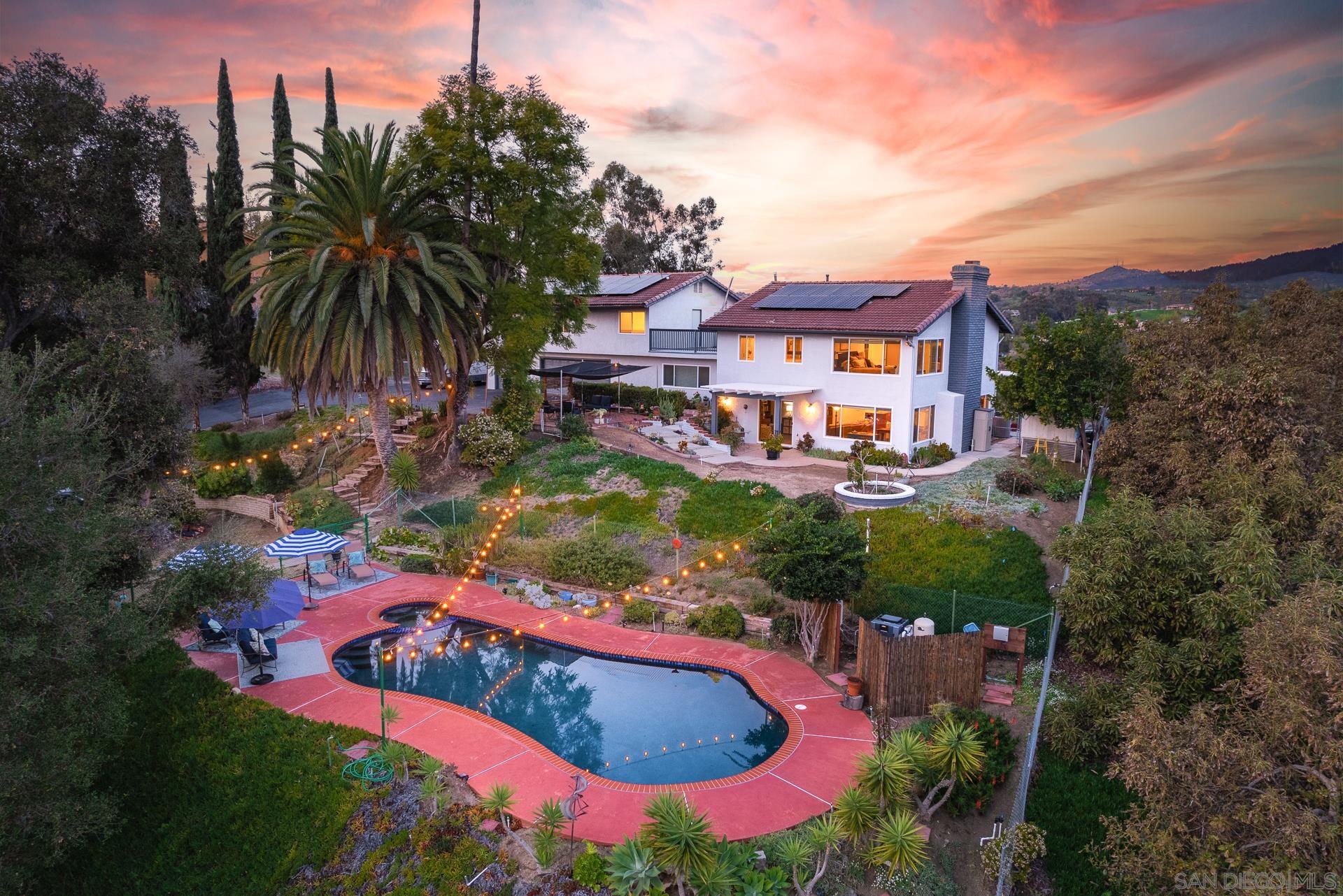 2820 Vía Del Robles  