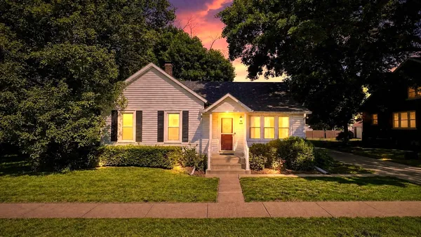 $215,000 | 313 North Third Avenue, Morton, IL 61550