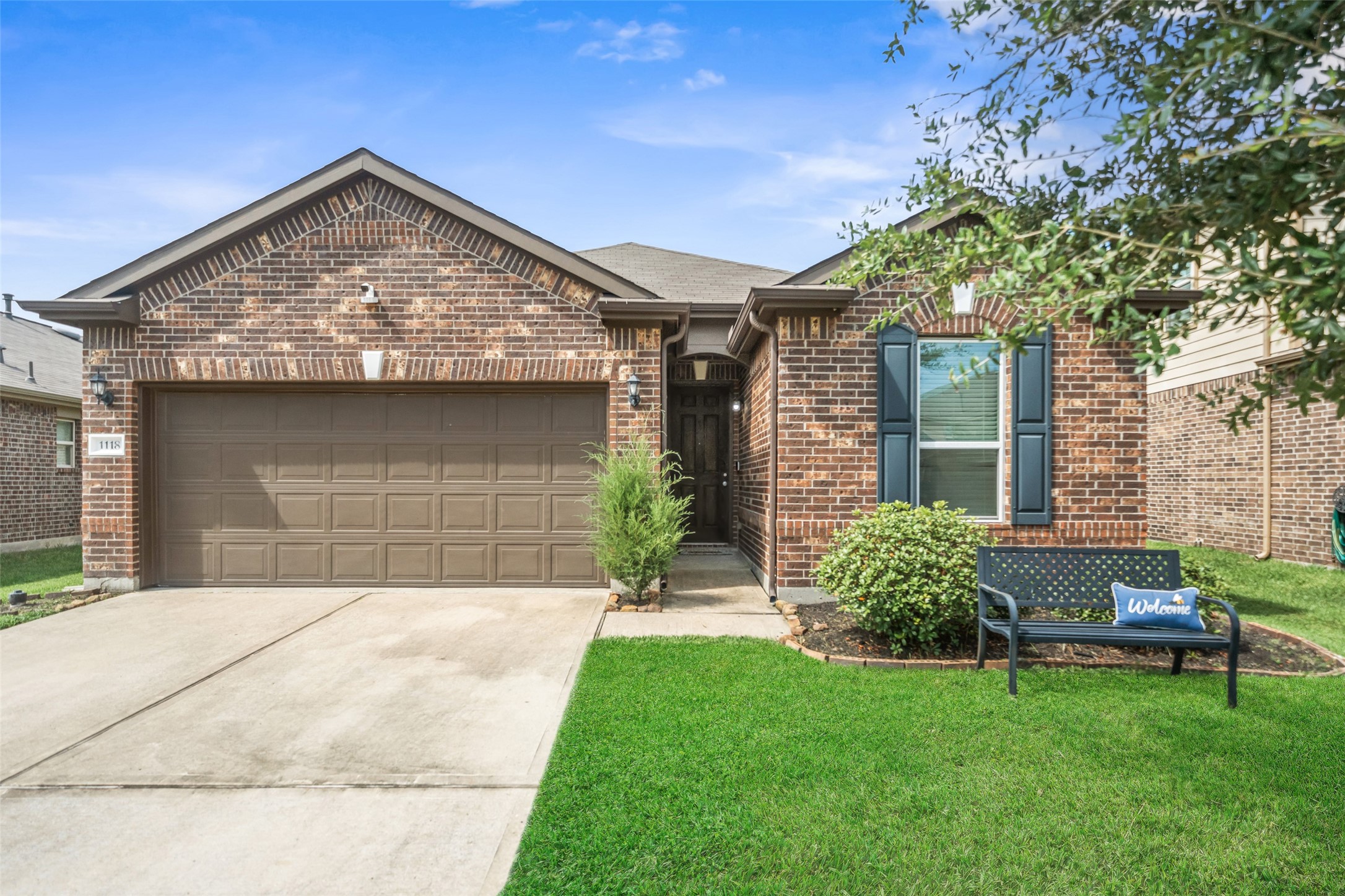 1118 Upton Court Conroe, TX 77304 - Photo 2 of 25 Closer look!