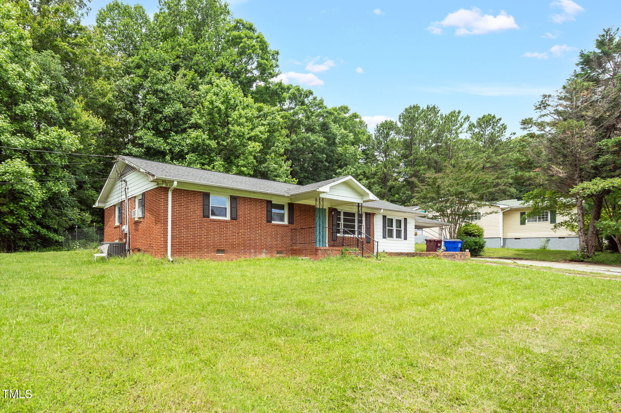 5805 Craig Road Durham, NC 27712 - Photo 3 of 36 3-web-or-mls-5805 Craig Rd-3 (2)