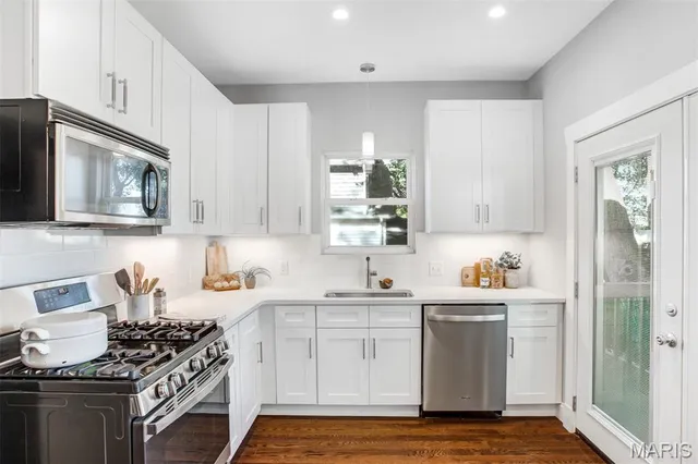 $398,900 | 6953 Arthur Avenue, St. Louis, MO 63139