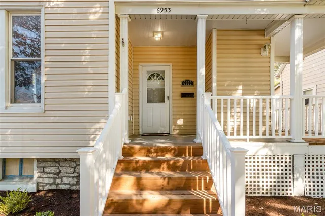 $398,900 | 6953 Arthur Avenue, St. Louis, MO 63139