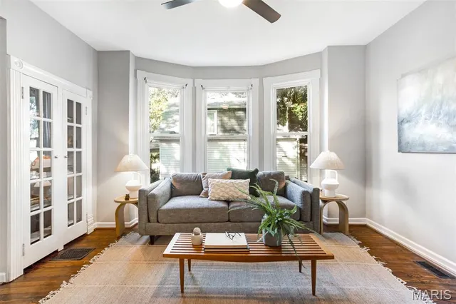 $398,900 | 6953 Arthur Avenue, St. Louis, MO 63139