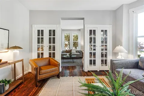 $394,000 | 6953 Arthur Avenue, St. Louis, MO 63139