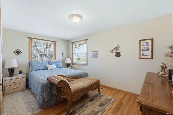 $249,900 | 9927 Portage Road, Roanoke, IN 46783