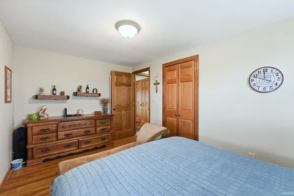 $249,900 | 9927 Portage Road, Roanoke, IN 46783