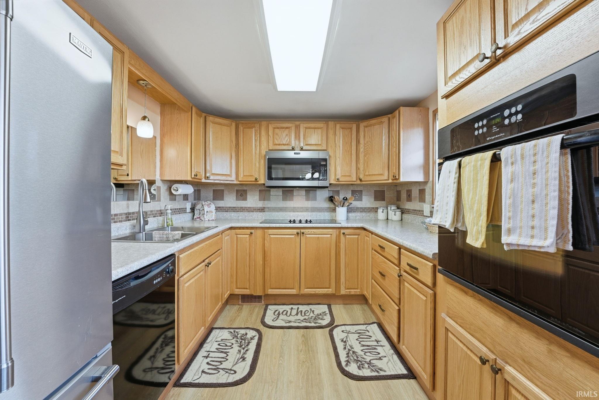 9927 Portage Road Roanoke, IN 46783 - Photo 10 of 36