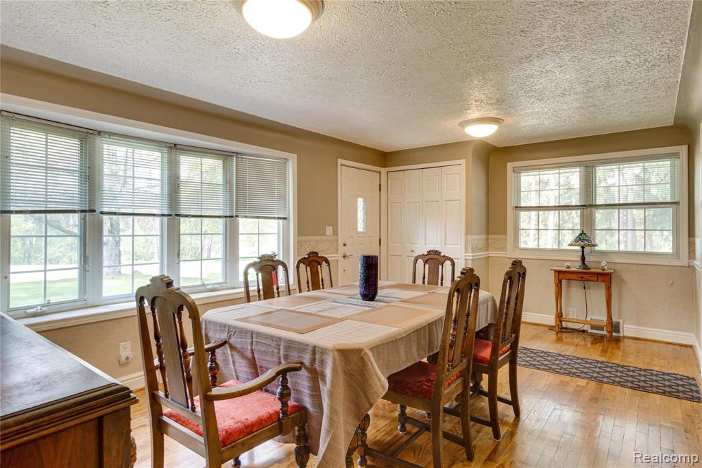 4250 Brighton Road Howell, MI 48843 - Photo 11 of 44