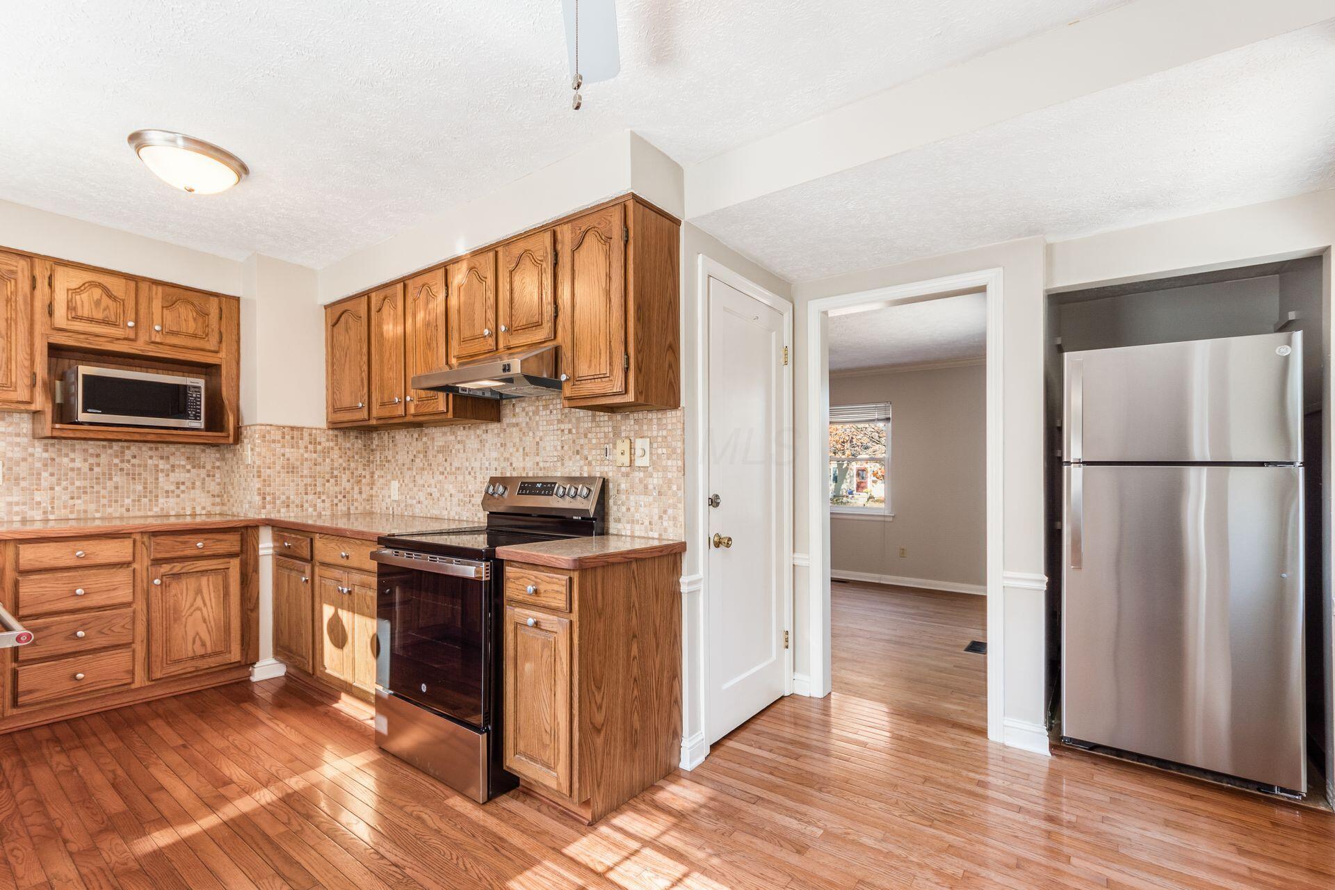 481 Chatham Road Columbus, OH 43214 - Photo 10 of 44 Kitchen