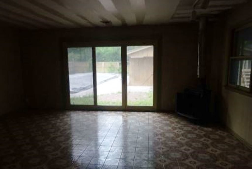 1828 Idlewild Lane Homewood, IL 60430 - Photo 10 of 12