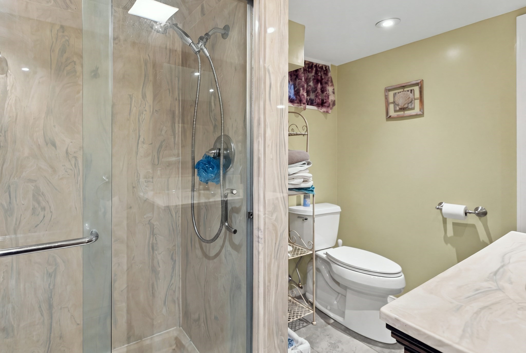 81 East Gooseberry Road West Springfield, MA 01089 - Photo 27 of 40 Gallery Image 27