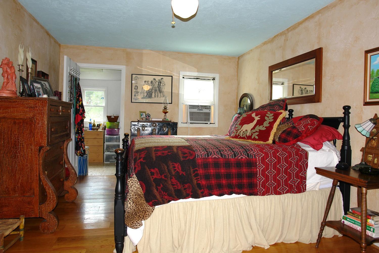 7692 Springwood Road Buchanan, VA 24066 - Photo 41 of 62 7692 Springwood Road Buchanan-large-041-