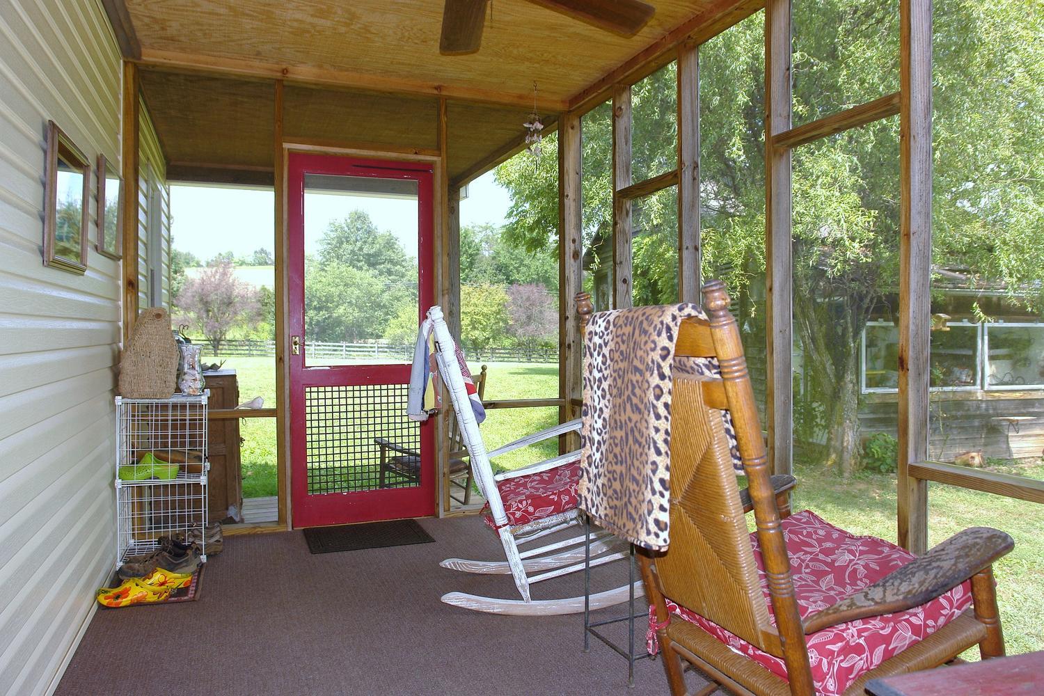 7692 Springwood Road Buchanan, VA 24066 - Photo 44 of 62 7692 Springwood Road Buchanan-large-044-