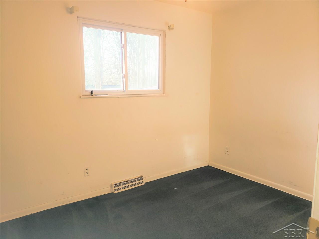 4278 Emerald Road Bridgeport, MI 48722 - Photo 11 of 22 31373033-10.JPG