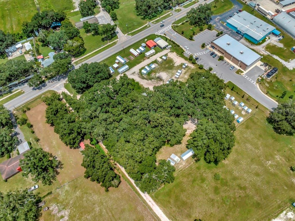 13285 Highway 92 Dover, FL 33527 - Photo 17 of 76 a view of a city