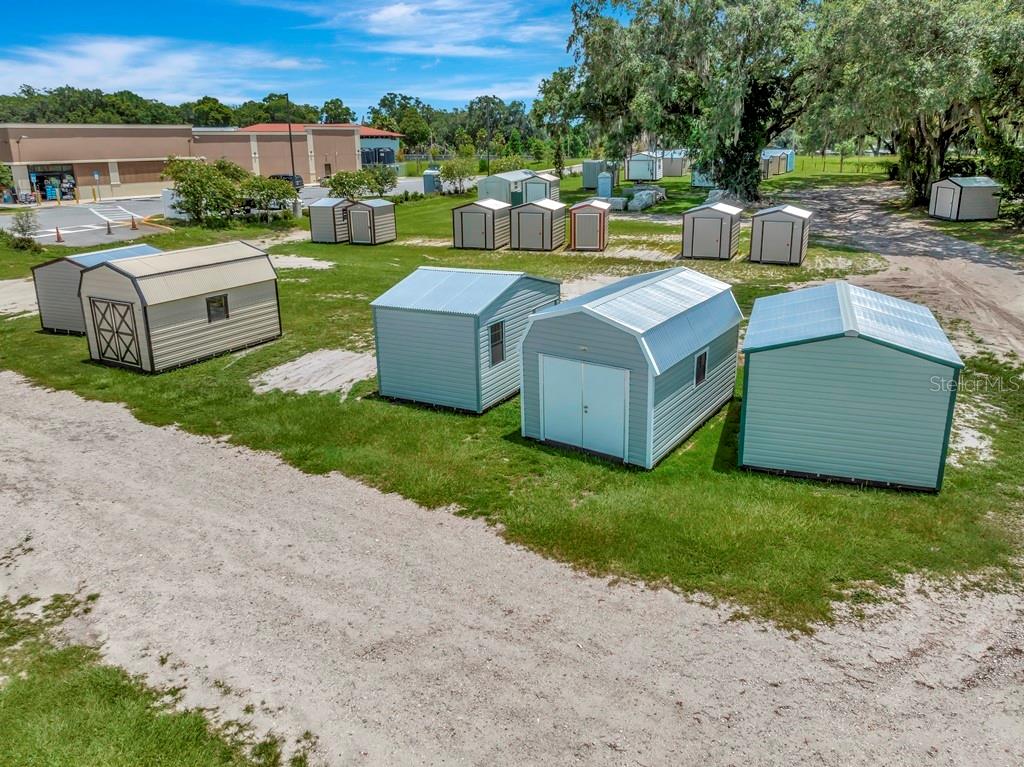 13285 Highway 92 Dover, FL 33527 - Photo 37 of 76 swimming pool with outdoor seating and a garden