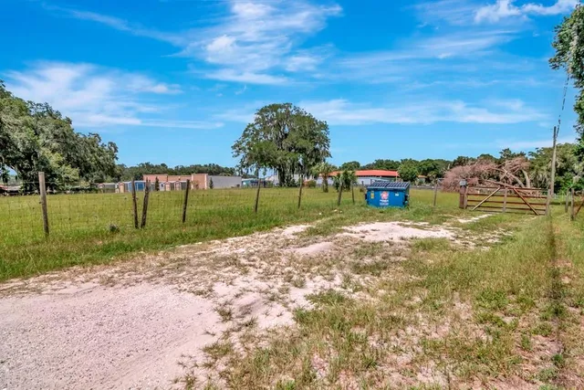 $2,500,000 | 13285 Highway 92, Dover, FL 33527