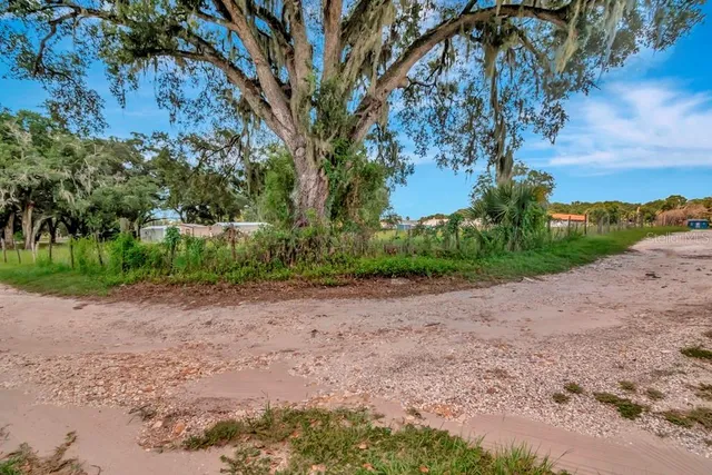 $2,500,000 | 13285 Highway 92, Dover, FL 33527