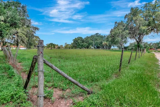 $2,500,000 | 13285 Highway 92, Dover, FL 33527