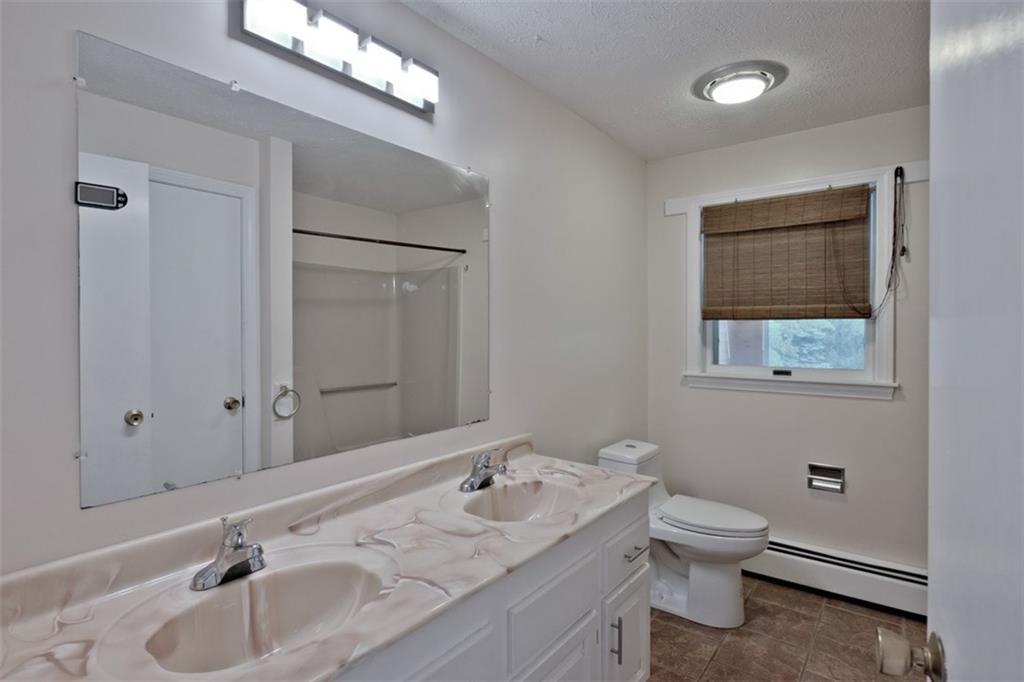 33 Chamberlain Road Scarborough, ME 04074 - Photo 18 of 35 Photo