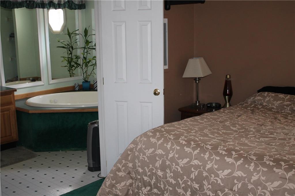 30 Middle Road Augusta, ME 04330 - Photo 11 of 13 Very large master suite with a...